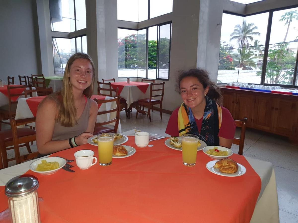 Hotel Palmeras Galapagos Puerto Ayora  Dış mekan fotoğraf