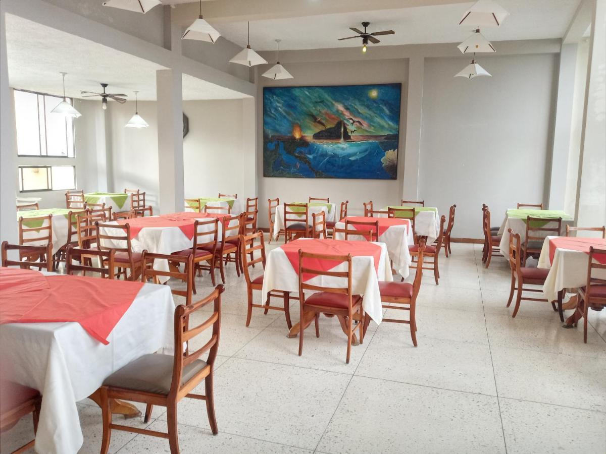Hotel Palmeras Galapagos Puerto Ayora  Dış mekan fotoğraf