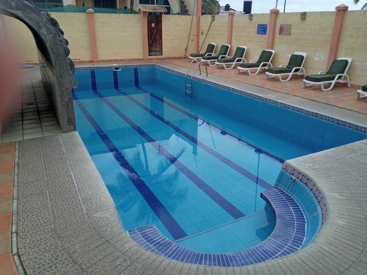 Hotel Palmeras Galapagos Puerto Ayora  Dış mekan fotoğraf