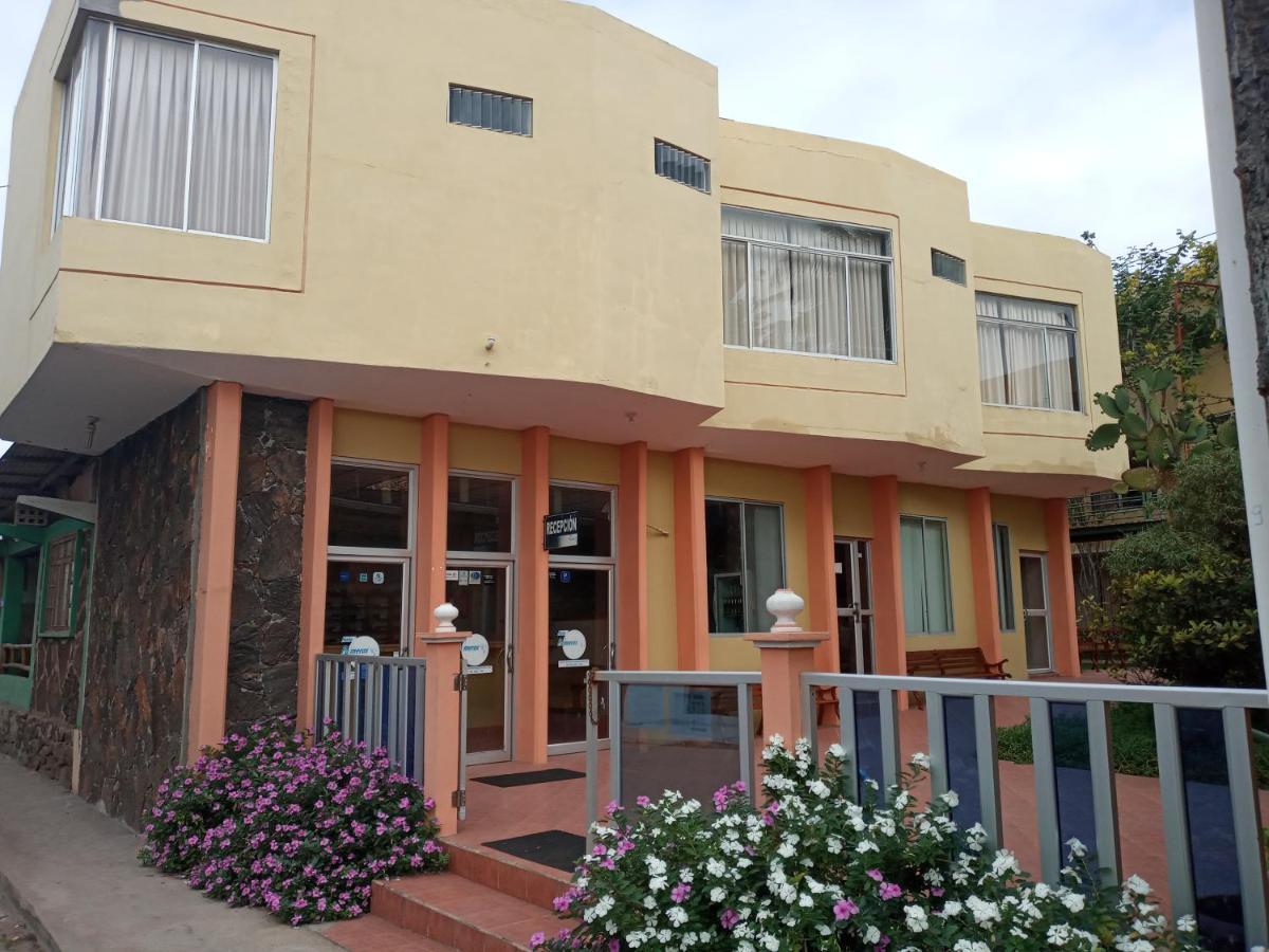 Hotel Palmeras Galapagos Puerto Ayora  Dış mekan fotoğraf
